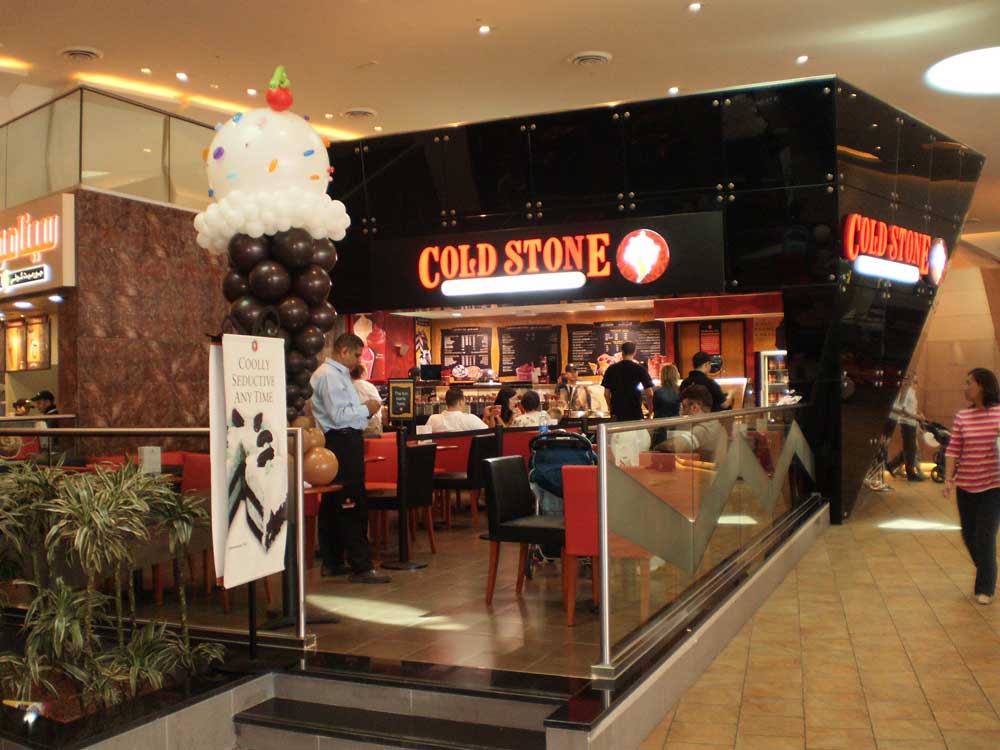 Exterior of Cold Stone Creamery in Kuwait Avenues Mall.